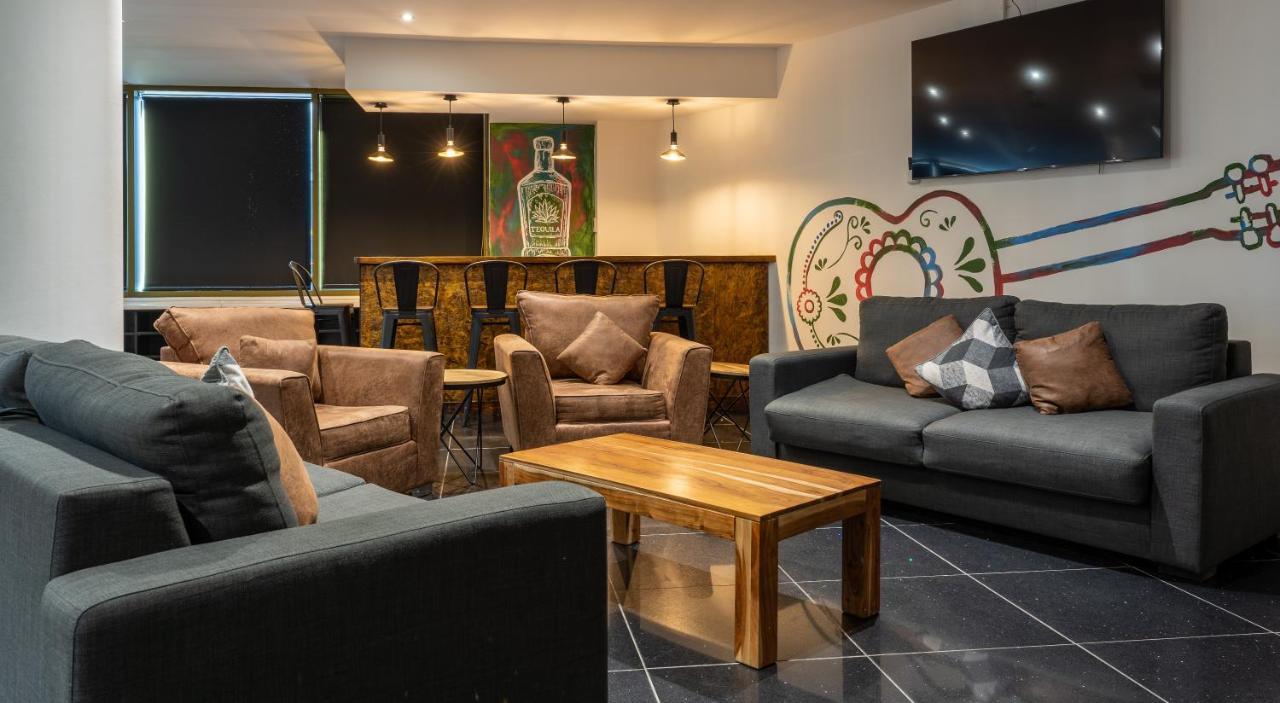 The Bling Hotel By Ustay Aparthotels Liverpool Exterior foto